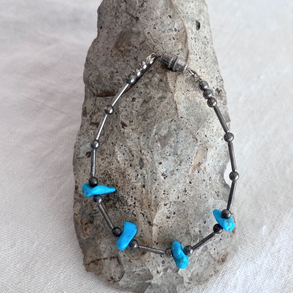 Handcrafted Vintage Silver and Turquoise Bracelet